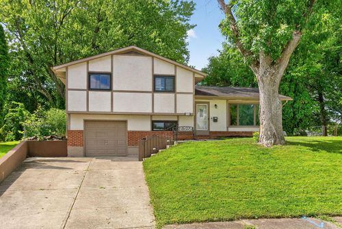 7715 Dalglen Ct, Reynoldsburg, OH, 43068-2621 | Card Image