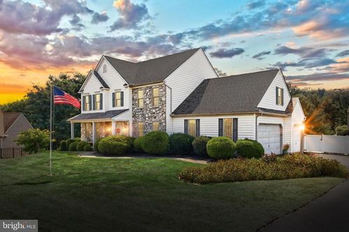 4220 Peach Orchard Holw, YORK, PA, 17402-3239 | Card Image