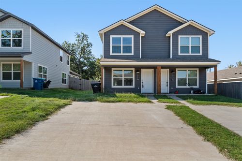 224-224 W Bond St, Denison, TX, 75020-2502 | Card Image