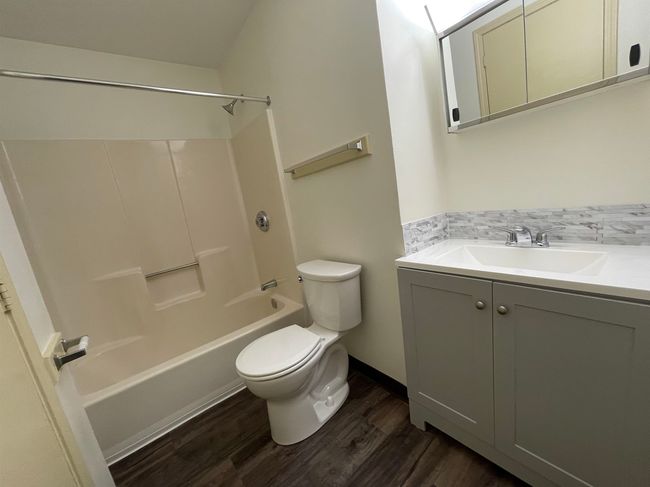 APT-203 - 521 Pine St, Condo with 2 bedrooms, 1 bathrooms and null parking in Manchester NH | Image 40