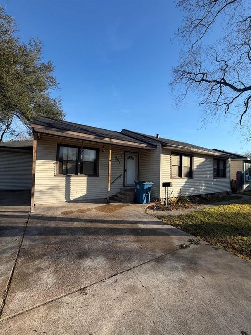 801 Avenue A, South Houston, TX, 77587-3607 | Card Image