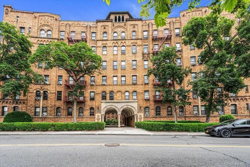 3d-8344 Lefferts Boulevard, New York, NY, 11415 | Card Image