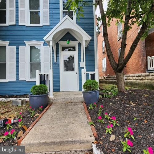 102 Garfield St, WAYNESBORO, PA, 17268-1226 | Card Image