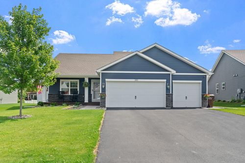 385 Freedom Ln, Delano, MN, 55328-2303 | Card Image