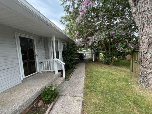 905 Patio Dr, Nashville, TN, 37214-3915 | Card Image