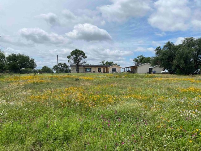 136 Valley View Cir, House other with 4 bedrooms, 3 bathrooms and null parking in Llano TX | Image 22