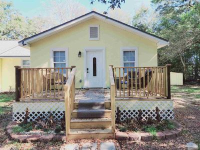 1621 Gulf Beach Hwy, House other with 3 bedrooms, 2 bathrooms and null parking in Pensacola FL | Image 2