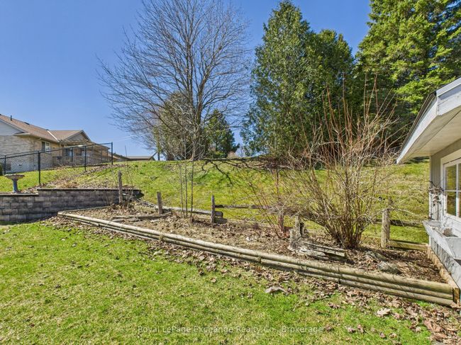 172 Park Dr, House other with 3 bedrooms, 2 bathrooms and 4 parking in Wingham ON | Image 46