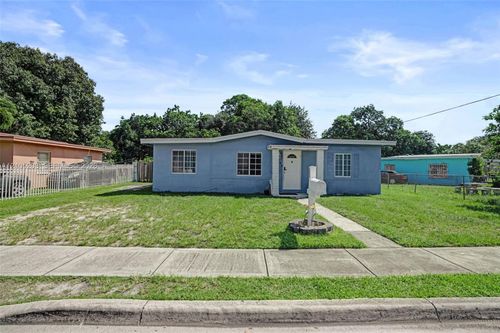 13645 Nw 3rd Ave, North Miami, FL, 33168-4047 | Card Image