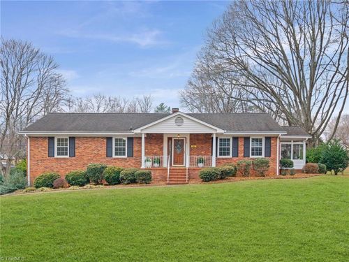 2910 Hope Valley Rd, Winston-Salem, NC, 27106-5006 | Card Image
