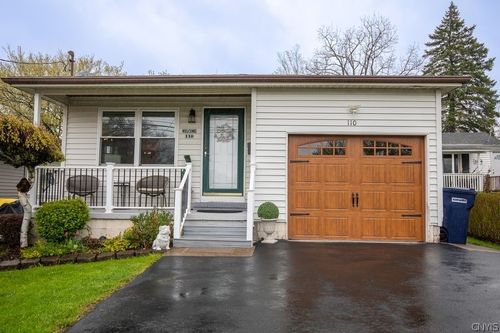 110 Leicestershire Road, Irondequoit, NY, 14621 | Card Image