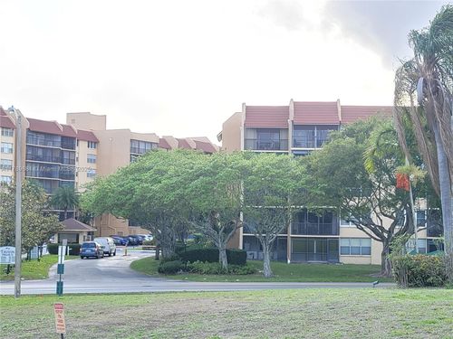 apt-424-7080 Environ Blvd, Lauderhill, FL, 33319-4215 | Card Image