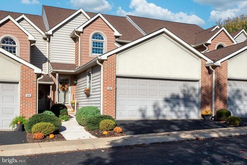 28 Cardiff Ct, Lititz, PA, 17543-8761 | Card Image
