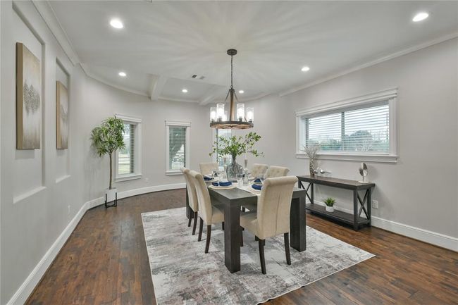 Formal Dining room | Image 8