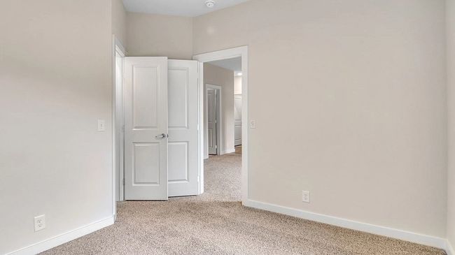 Empty room with light carpet | Image 21