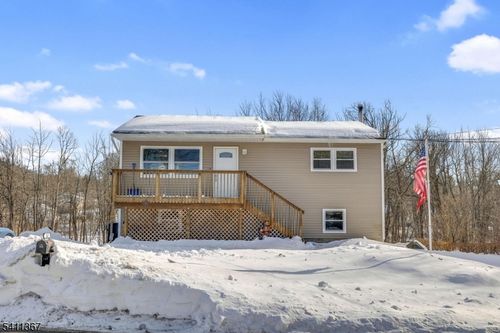 142 Barry Dr N, Highland Lakes, NJ, 07422-1000 | Card Image