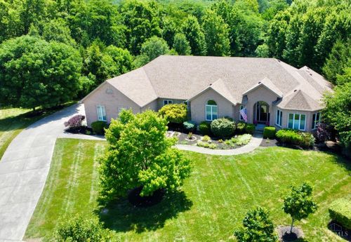 6885 Willow Creek Run, Liberty Twp, OH, 45044-9823 | Card Image