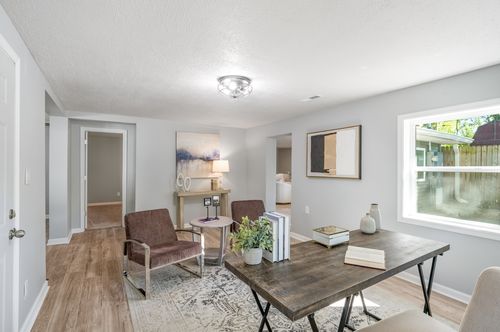 2101 Jones Cir, Nashville, TN, 37207-4509 | Card Image