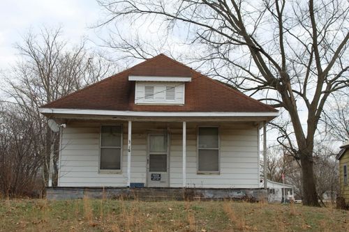 311 Wabash Ave, Centralia, IL, 62801-6120 | Card Image