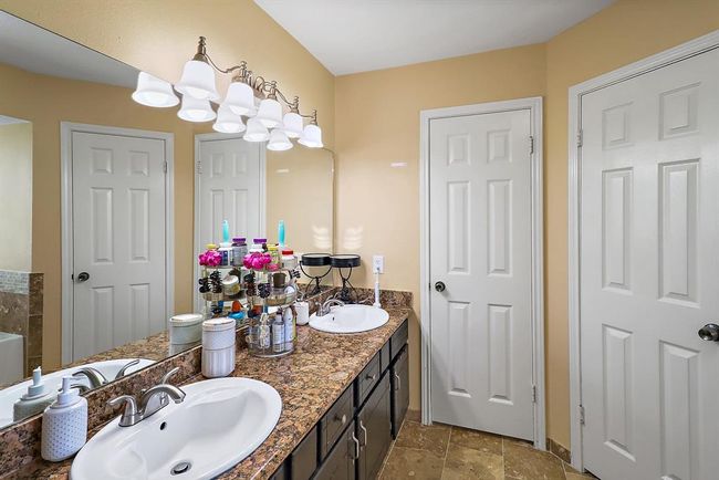Primary Bath | Image 18