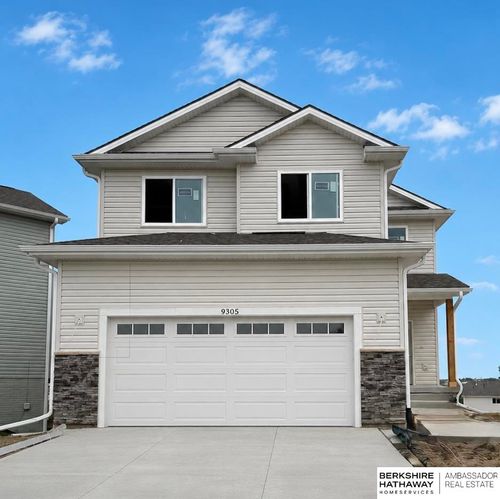 9305 Reynolds St, Omaha, NE, 68122-1341 | Card Image