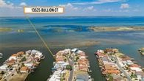 13525 Bullion Ct, Corpus Christi, TX, 78418-6907 | Card Image