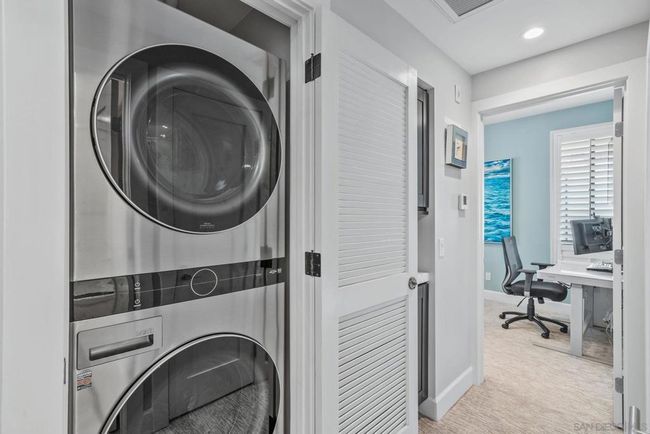 1301 - 5845 Friars Rd, Condo with 3 bedrooms, 2 bathrooms and 2 parking in San Diego CA | Image 15