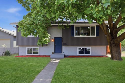 4722 N Walnut St, Spokane, WA, 99205-5449 | Card Image