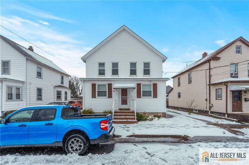 2-124 S 7th Ave, Manville, NJ, 08835-1710 | Card Image