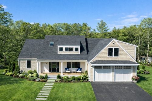 10 Dawson Way, East Falmouth, MA, 02536-4001 | Card Image