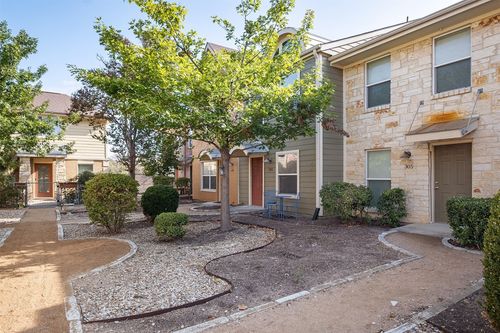 apt-304-1101 Grove Blvd, Austin, TX, 78741-3440 | Card Image