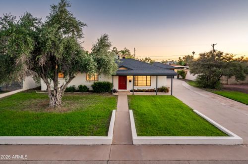 2111 W Solano Dr, Phoenix, AZ, 85015-2340 | Card Image