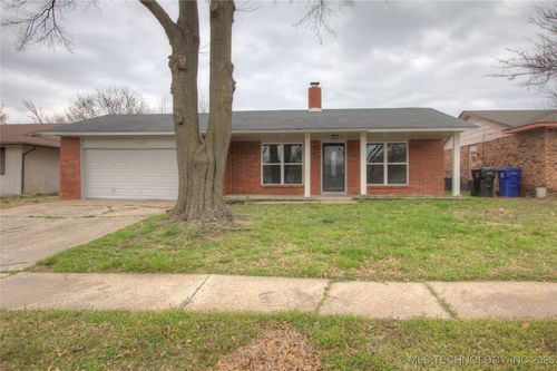 1625 S Poplar Avenue, Broken Arrow, OK, 74012 | Card Image