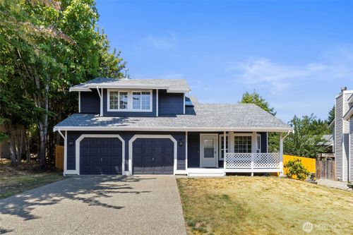 3055 Se Grandhaven St, Port Orchard, WA, 98367-7859 | Card Image