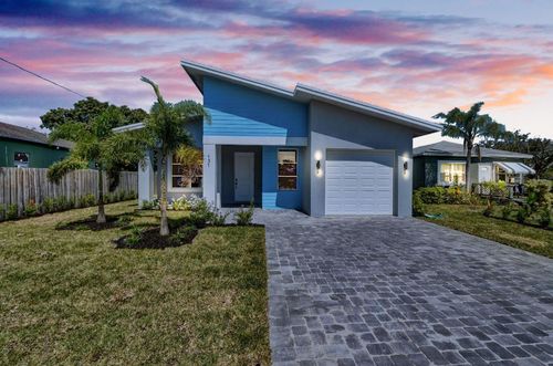 715 Nw 1st St, Delray Beach, FL, 33444-2639 | Card Image