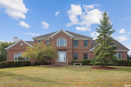 1830 Cromwell Cir, Davenport, IA, 52807-2834 | Card Image