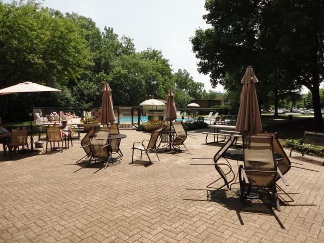 UNIT-222 - 1 Renaissance Pl, Condo with 2 bedrooms, 2 bathrooms and 2 parking in Palatine IL | Image 21