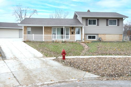 785 Woodlawn St, Hoffman Estates, IL, 60169-3071 | Card Image