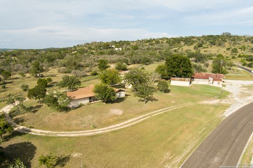 542 Fm 473, Comfort, TX, 78013-3623 | Card Image