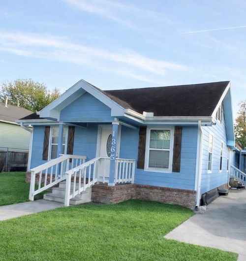 1365 Threadneedle, Beaumont, TX, 77705 | Card Image