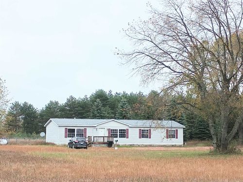 17538 Ridgeway Dr, Thompsonville, MI, 49683-8204 | Card Image