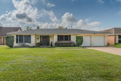 7555 Chelsea Pl, Beaumont, TX, 77706-5708 | Card Image
