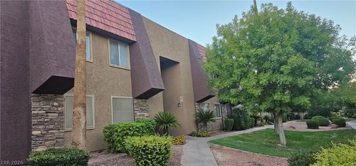 398-5332 River Glen Dr, Las Vegas, NV, 89103-7420 | Card Image