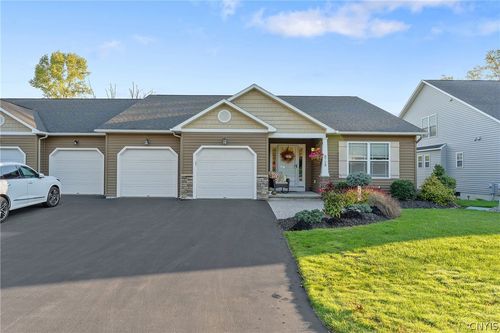 8728 N Entry Road, Lysander, NY, 13027 | Card Image
