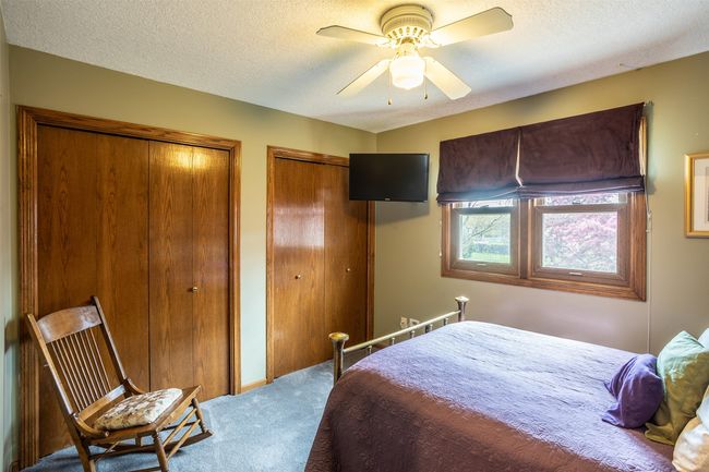7508 Hickory Ln, Home with 5 bedrooms, 4 bathrooms and null parking in Urbandale IA | Image 19