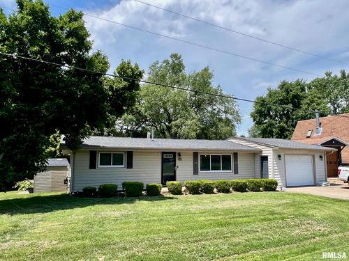 465 Juniper Dr, Petersburg, IL, 62675-9758 | Card Image