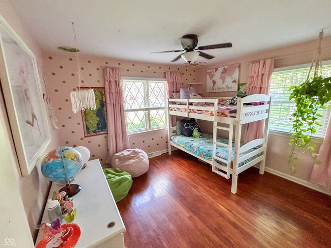 Third bedroom with hardwood floors | Image 23