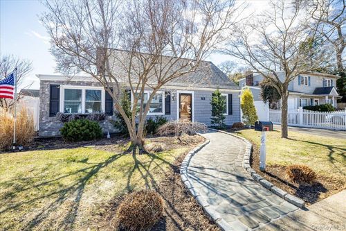 72 Cleveland Ave, Massapequa, NY, 11758-4531 | Card Image