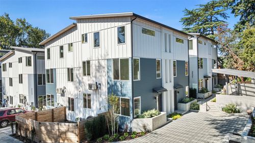 b-2529 29th Ave S, Seattle, WA, 98144-5401 | Card Image