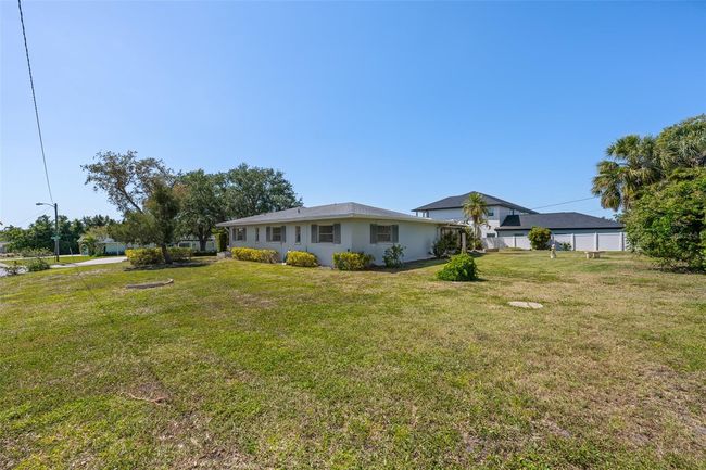 319 Cedar Ln, House other with 3 bedrooms, 3 bathrooms and null parking in LARGO FL | Image 10